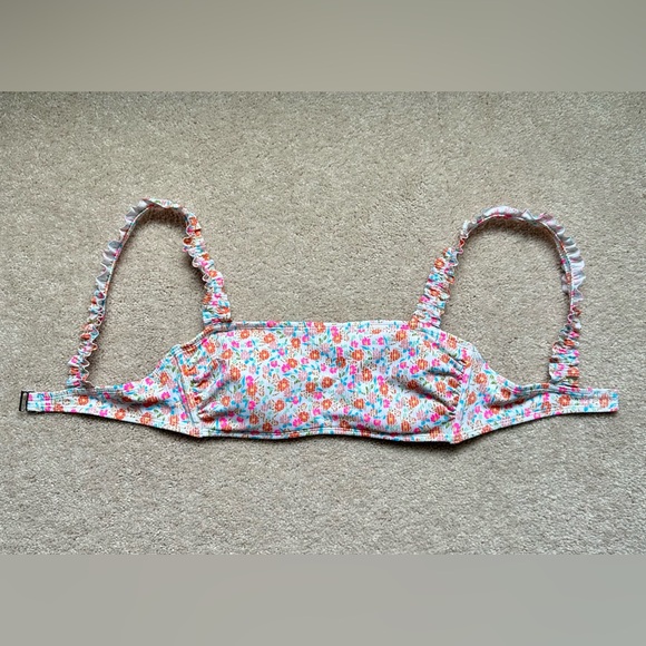 White Floral Bikini Top - Size: Medium - Picture 3 of 5